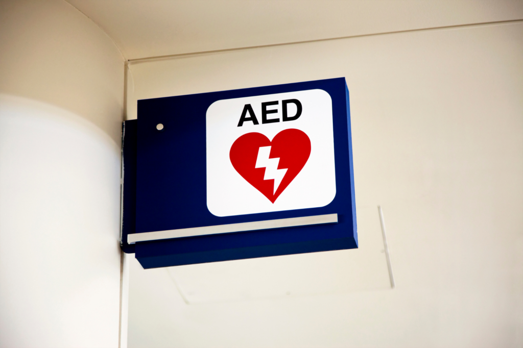 aed hinweischild resqcare