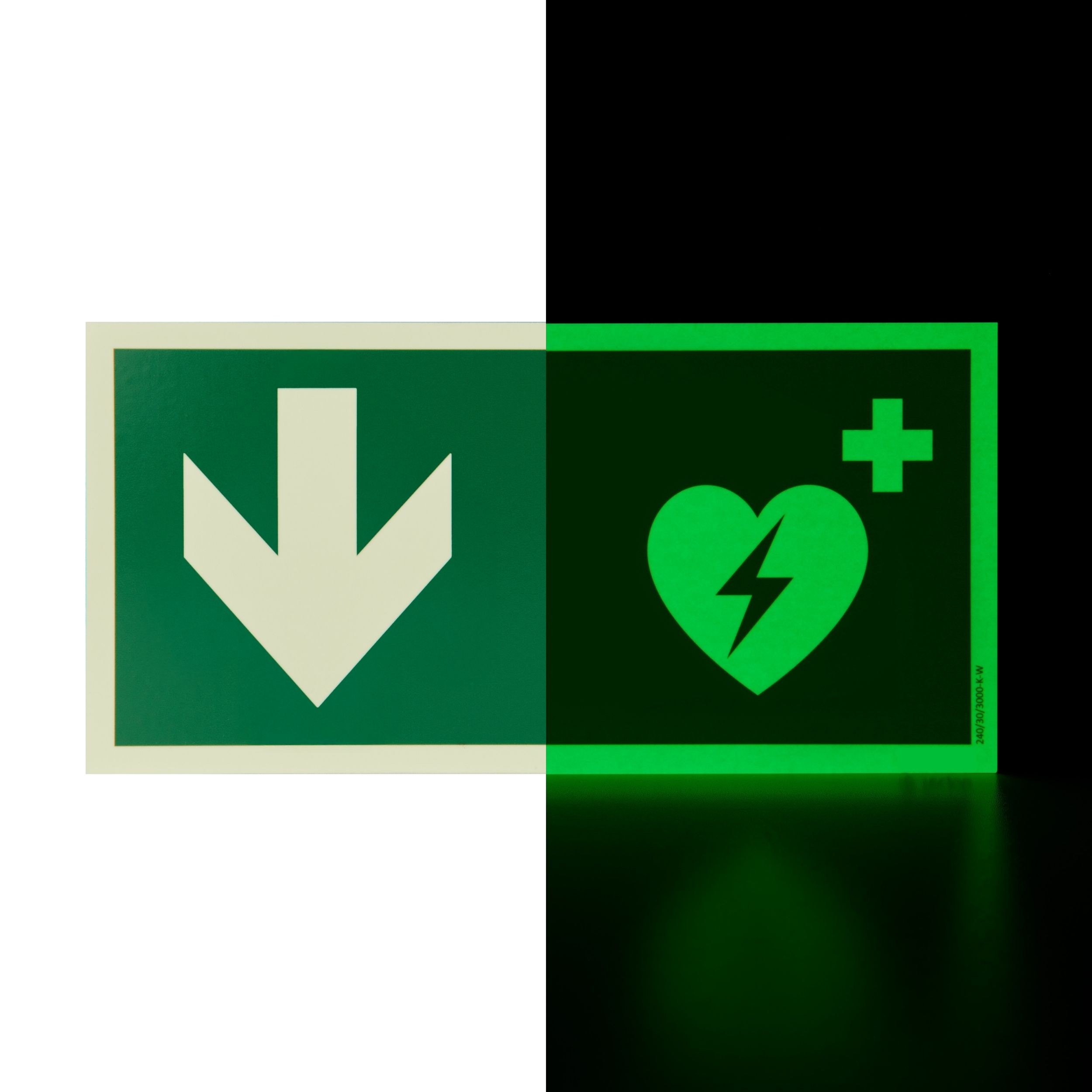 defibrillator aed hinweisschild mit pfeil nach unten bzw hinten photolumineszierend, langnachleuchtend halb halb defibrillator aed hinweisschild mit pfeil nach unten bzw hinten photolumineszierend, langnachleuchtend halb halb